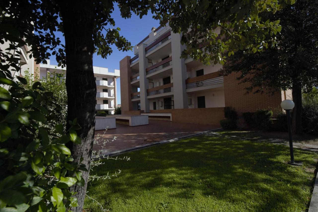 Le Residenze Di Santa Costanza - Mirto/Corbezzolo Aparthotel San Vincenzo Exterior photo