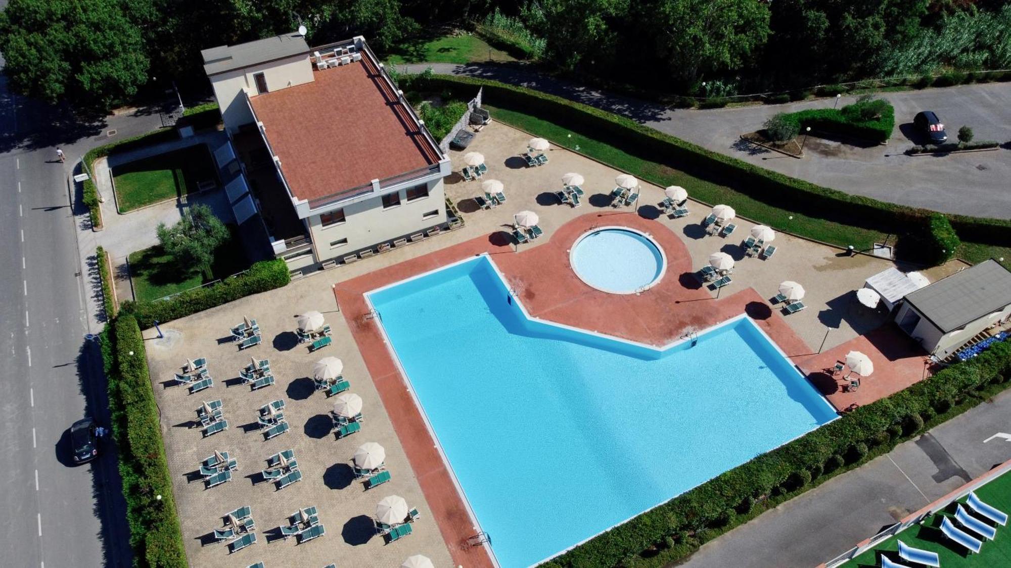 Le Residenze Di Santa Costanza - Mirto/Corbezzolo Aparthotel San Vincenzo Exterior photo
